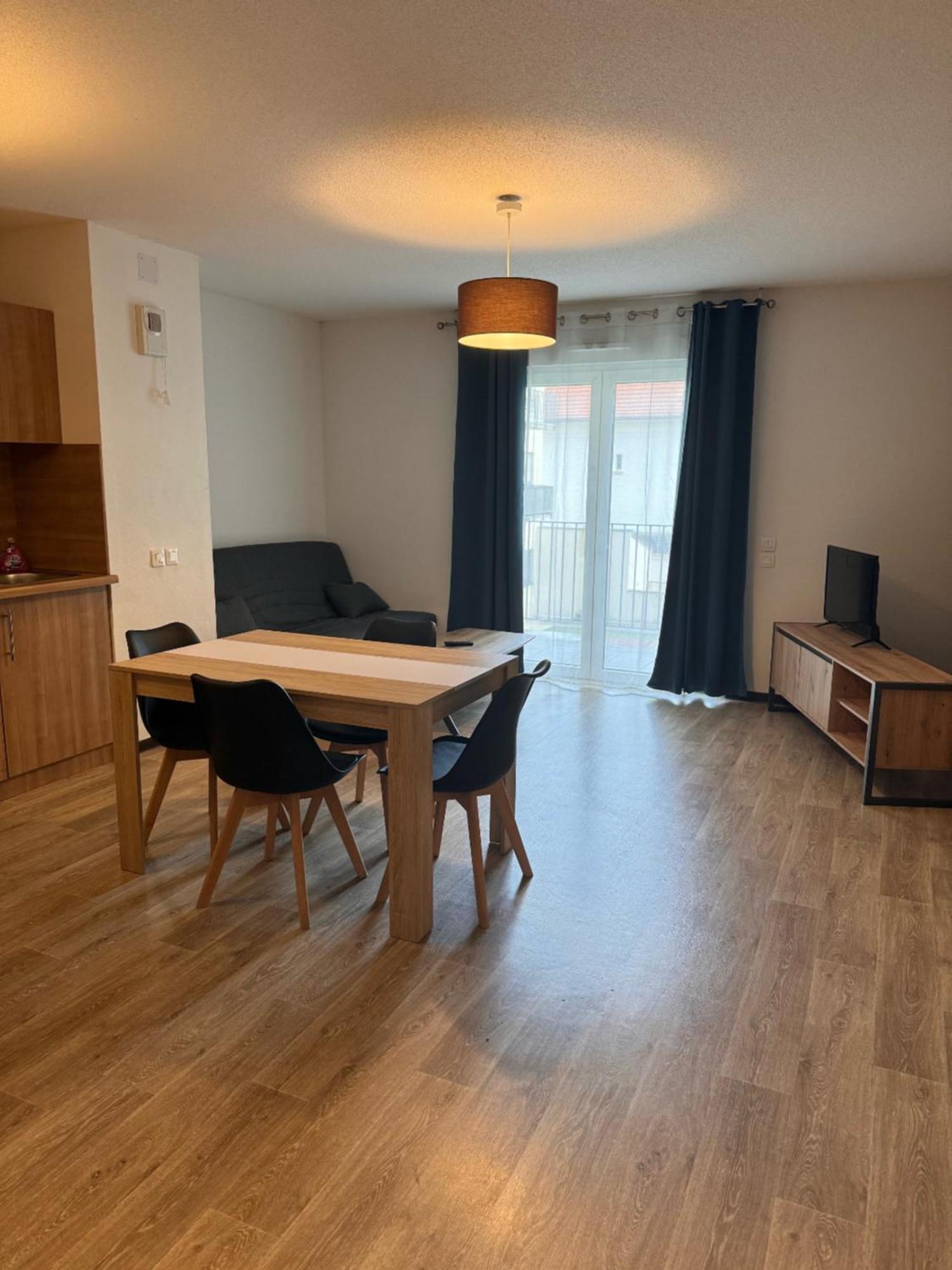 Kosy Appart'Hotel 7Eme Art Saint-Avold Εξωτερικό φωτογραφία