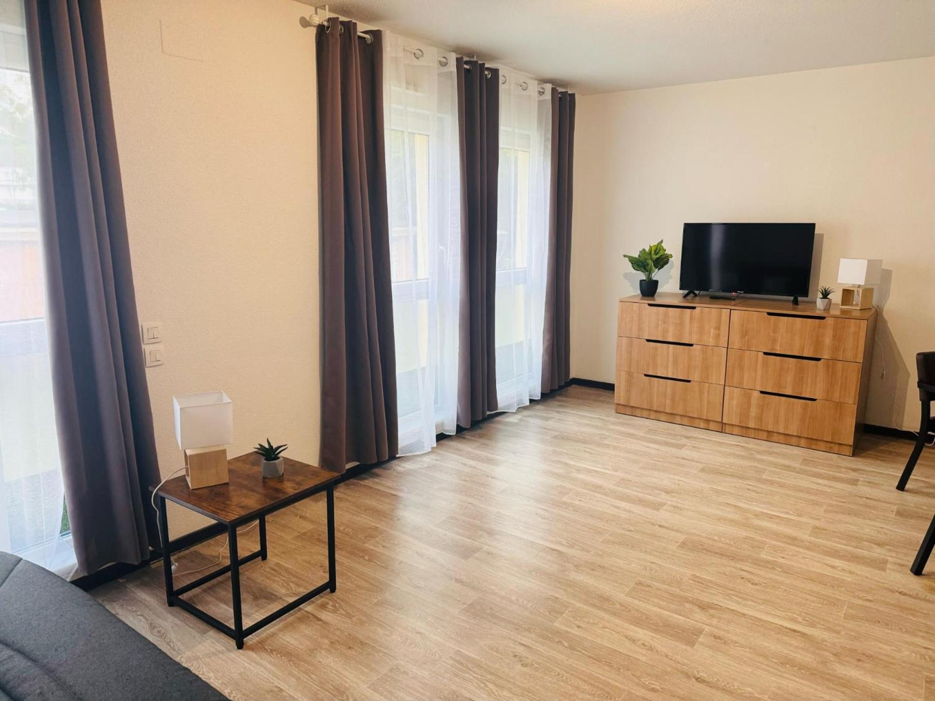 Kosy Appart'Hotel 7Eme Art Saint-Avold Εξωτερικό φωτογραφία